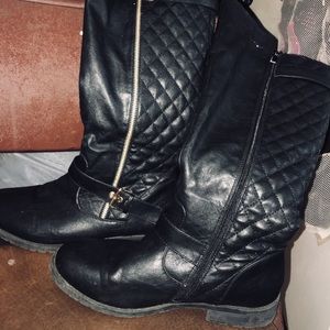 Black Tall Boots
